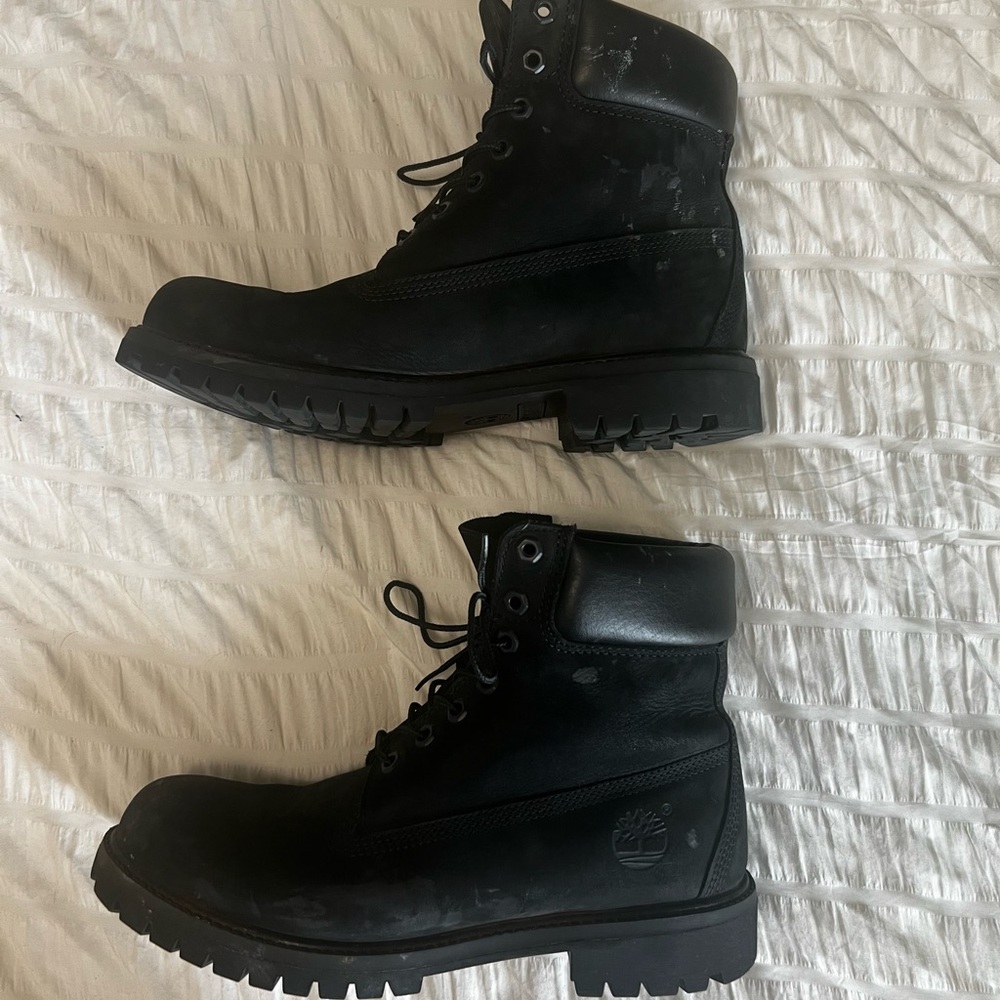 Black Timberlands - image 1